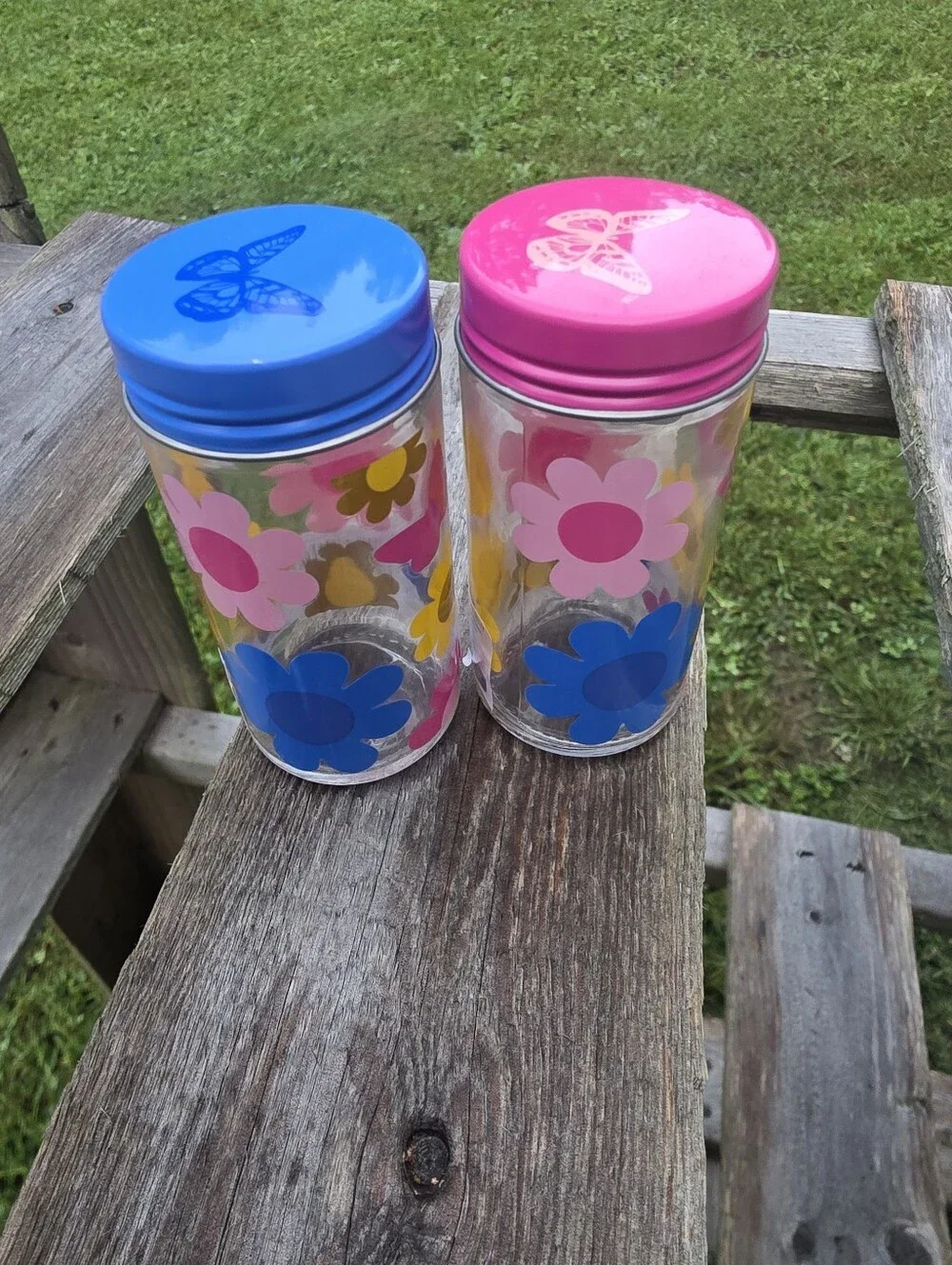 Dolly Parton Daisy Spice Jar Shaker Spring Collection Flower DG Blue and Pink